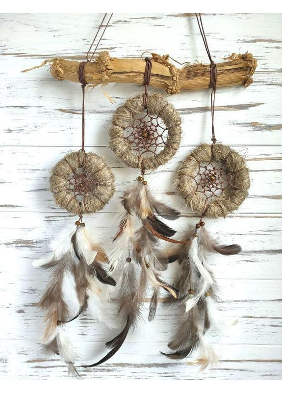 Ловец снов 3 круга из пера декоративного петуха. No Brand (366871689)