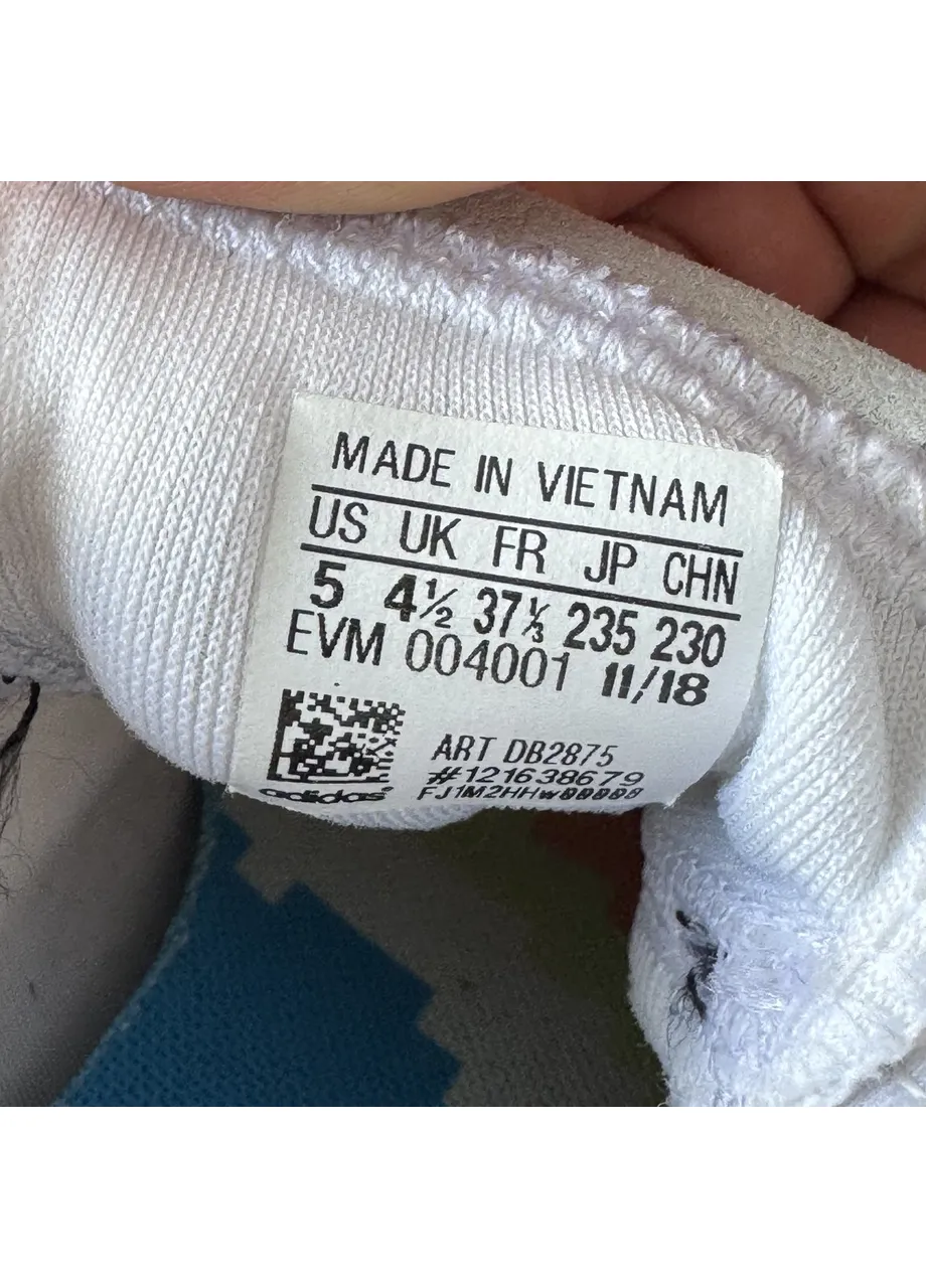 Белые всесезонные pod-s3.1 adidas