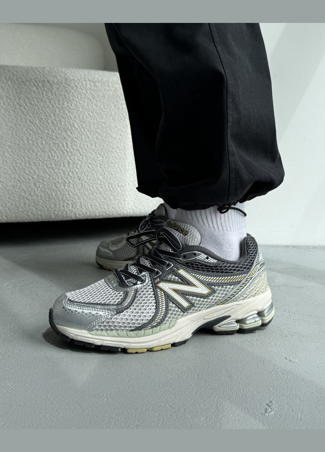 Серые демисезонные кроссовки мужские new balance 860 v2 gray | нью беланс 860 в2 серые No Brand