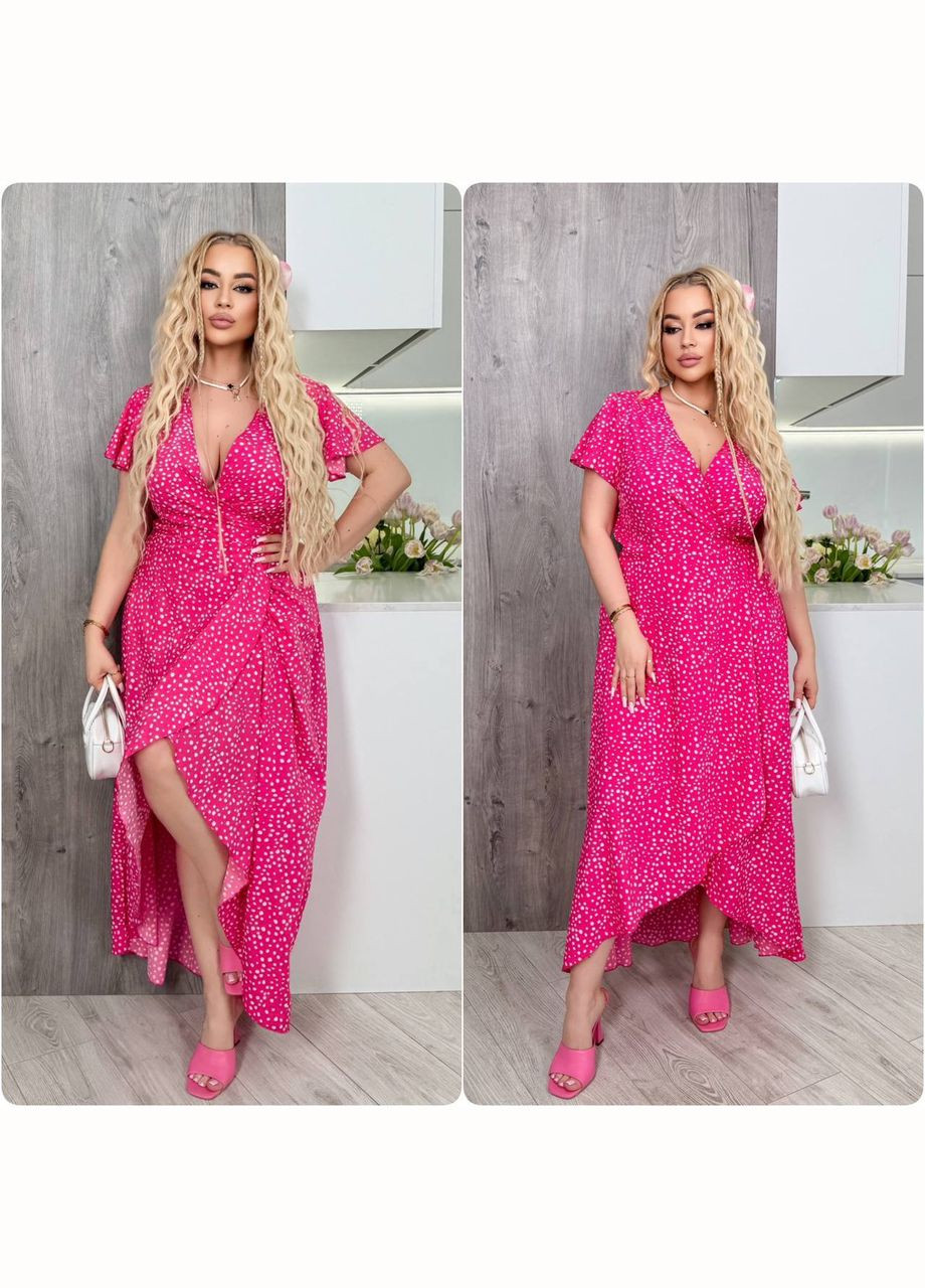 Розовое повседневный женское летнее платье на запах длины меди. на запах MonCher с цветочным принтом