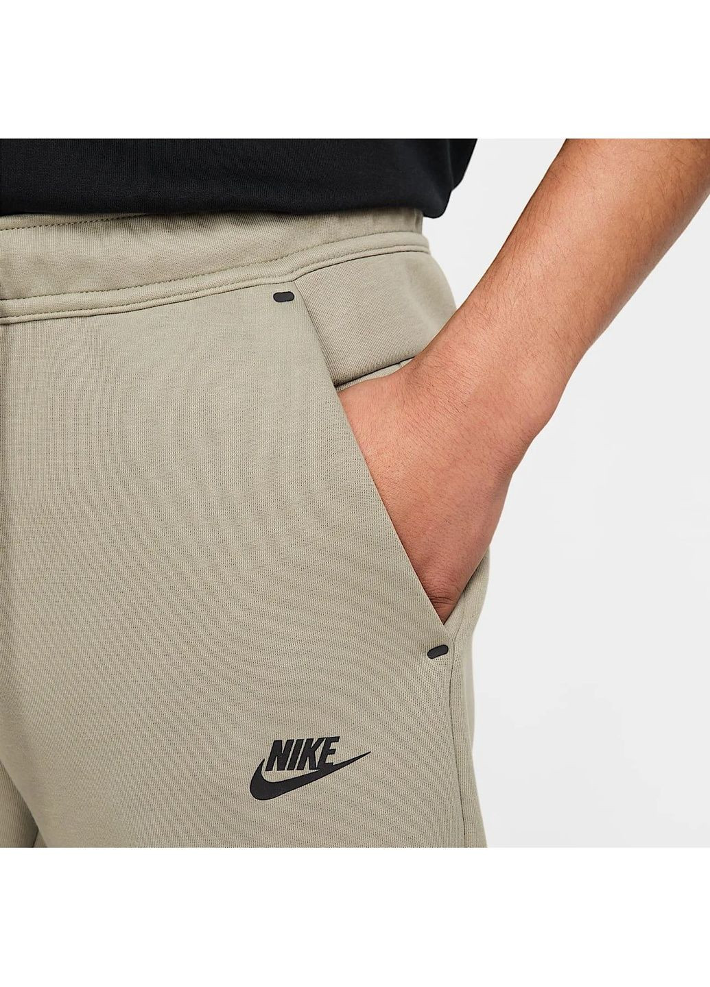 Бежевые демисезонные брюки Nike