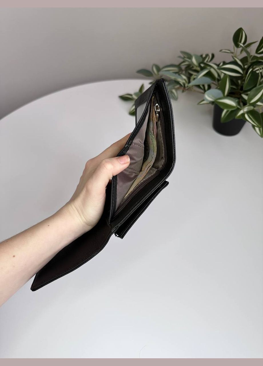 Жіночий гаманець на магніті середнього розміру Saralyn (282842845)