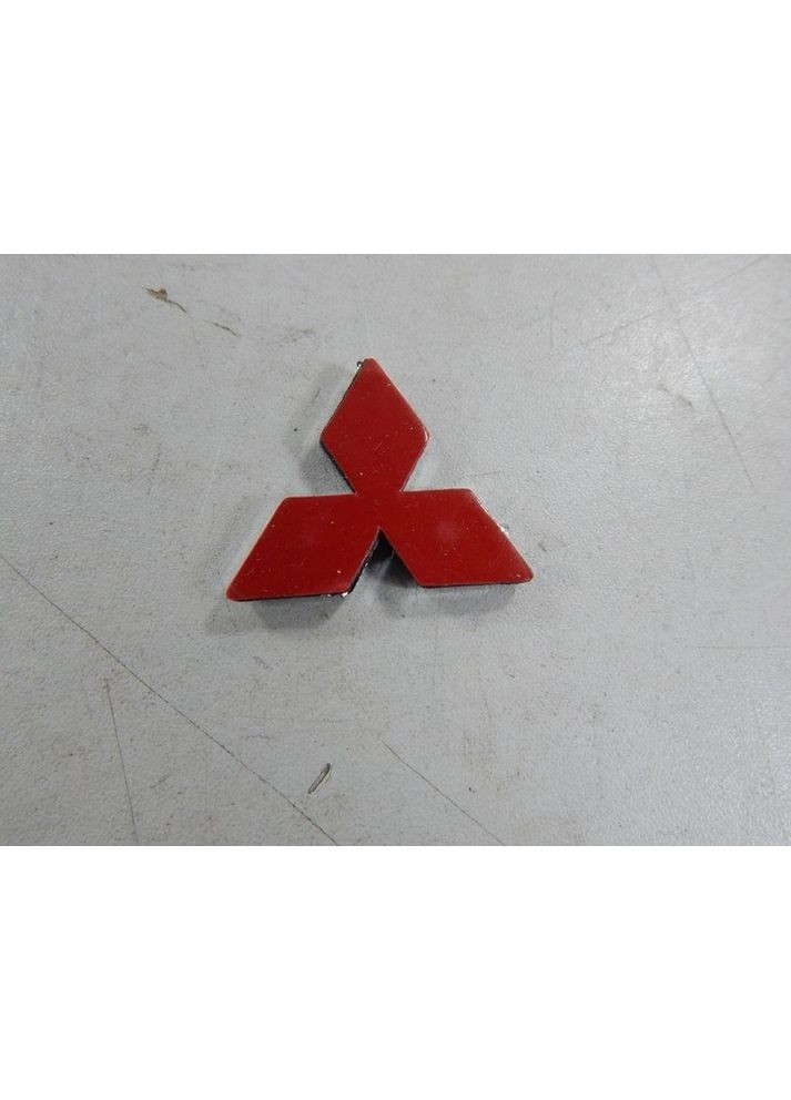 Эмблема руля красная+хром 32х28мм (на скотче) Mitsubishi (369610439)