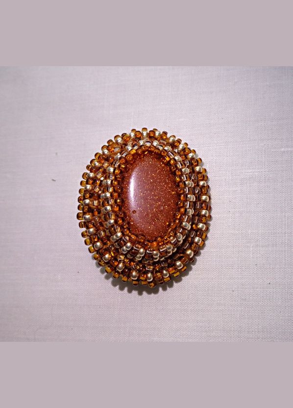 Авторская брошь ручной работы из бисера с натуральными камнями "Авантюрин" No Brand (349842814)