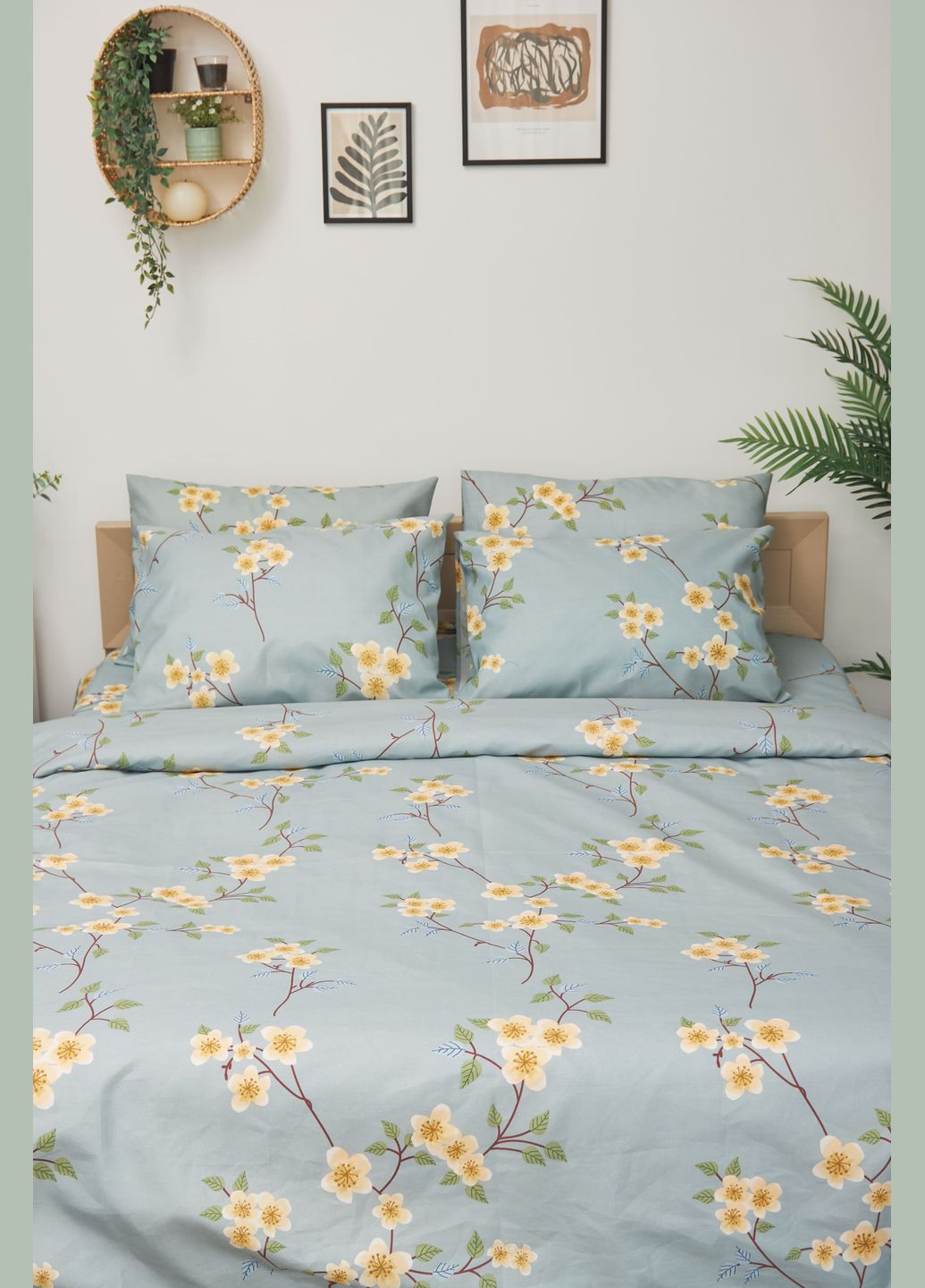 Комплект постельного белья евро 200х220 наволочки 4х50х70 Микросатин Premium (MS-820001401) Moon&Star Spring Flower (285717001)