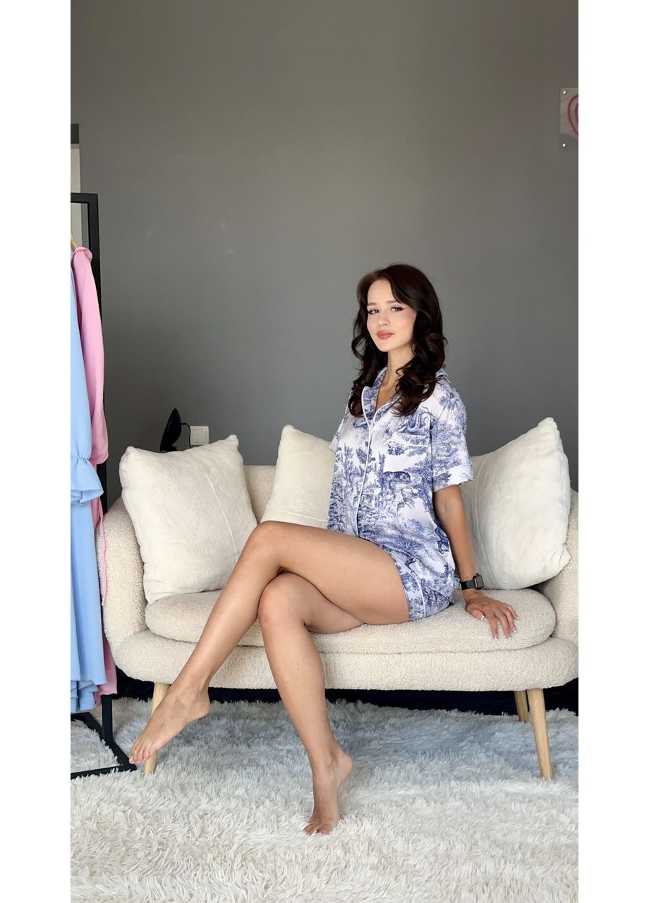 Біла всесезон піжама жіноча з шовку діор сорочка і шорти білий/синій Maybel