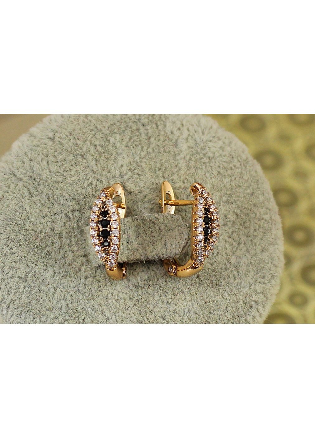 Серьги Стручок с черными и белыми камнями 1,6 см золотистые love-shopping Xuping Jewelry (354655694)