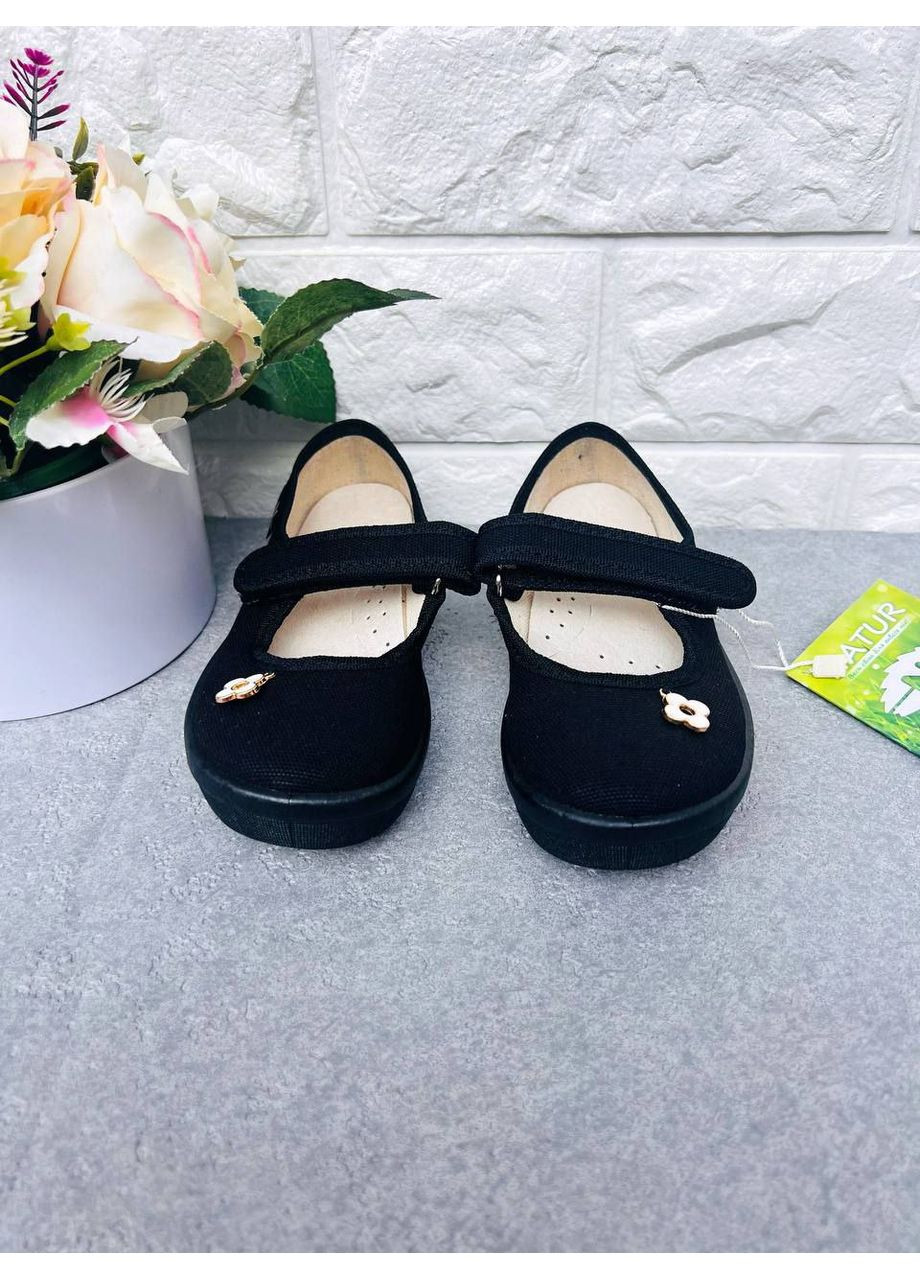 Черные лаконические тапочки для девочки Waldi