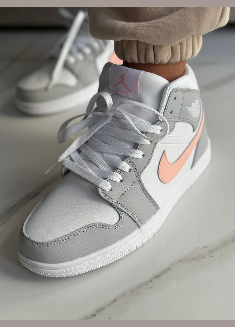 Кроссовки зимние женские Nike Air Jordan 1 winter gray white pink fur | Найк Аир Джордан 1 высокие серые белые розовые с мехом No Brand серые зима (308072613)