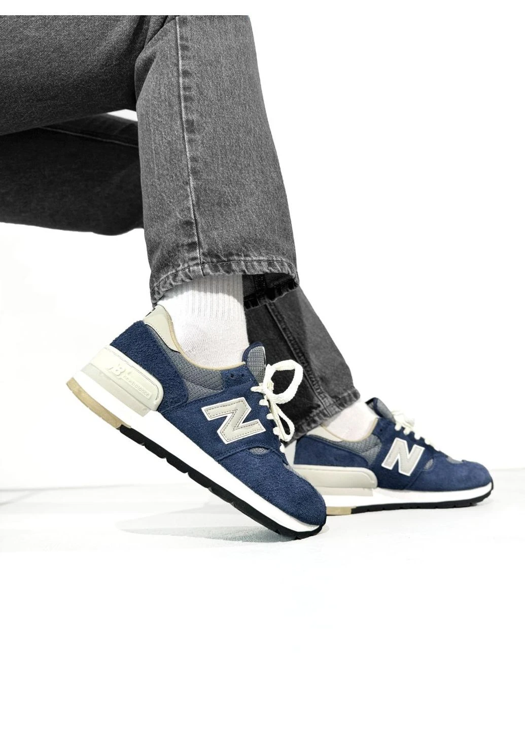 Синие демисезонные кроссовки мужские new balance 990 v1 x carhartt blue нью беланс 990 v1 No Brand