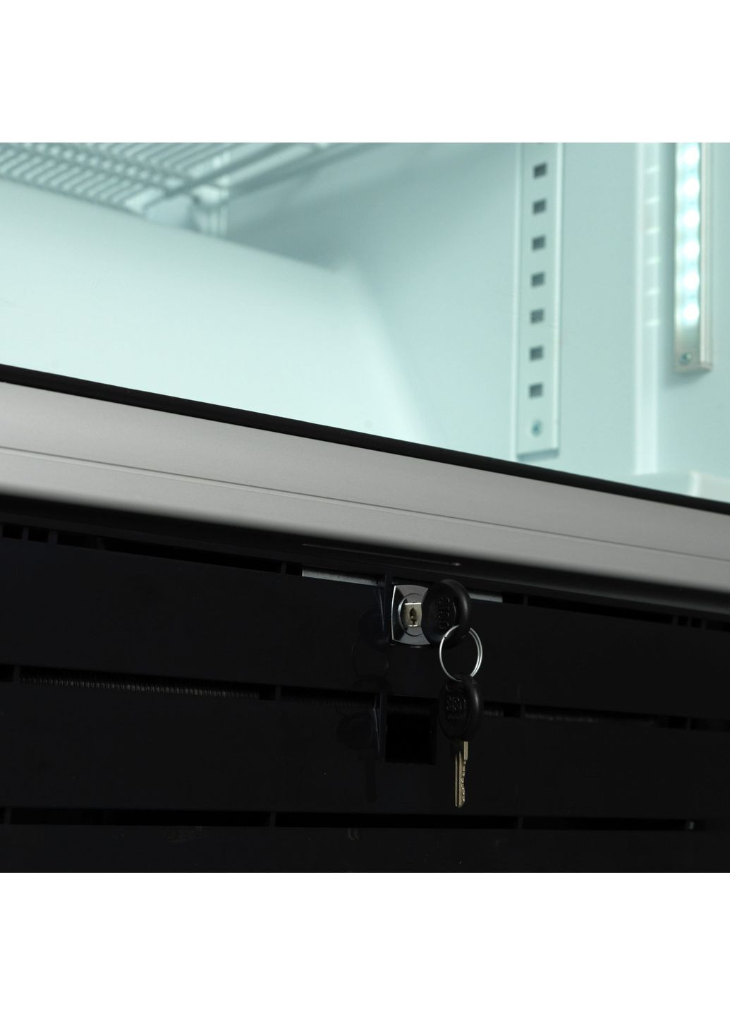 Холодильна вітрина, 202.5x60х73, 455л, полок - 5, зон - 1, бут-252, 1дв., ST, SNAIGE (364275359)