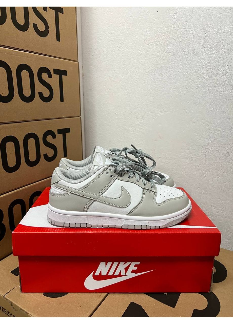 Светло-серые всесезонные кроссовки dunk grey camo Nike
