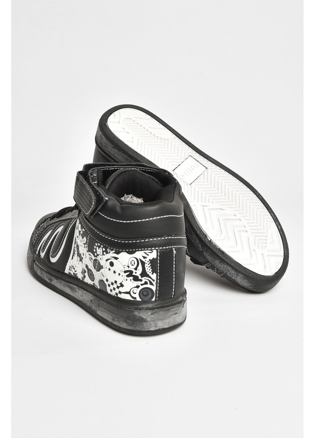 Чорні Осінні кросівки підліток для хлопчика чорного кольору Let's Shop