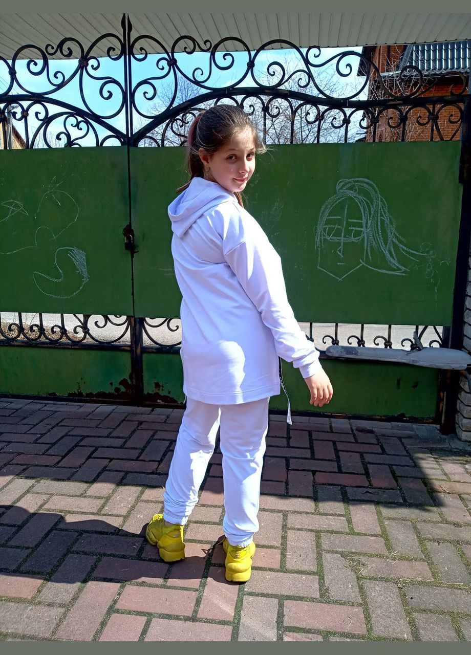 Білий спортивний костюм 2 Льва (358068506)