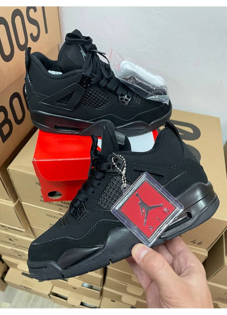 Черные демисезонные кроссовки мужские nike air jordan 4 black cat найк аир джордан черные No Brand
