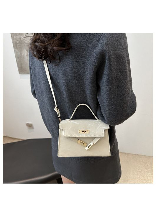 Женская сумка 6209 кросс-боди на ремешке бархатная велюровая замшевая белая молочная No Brand (313235647)