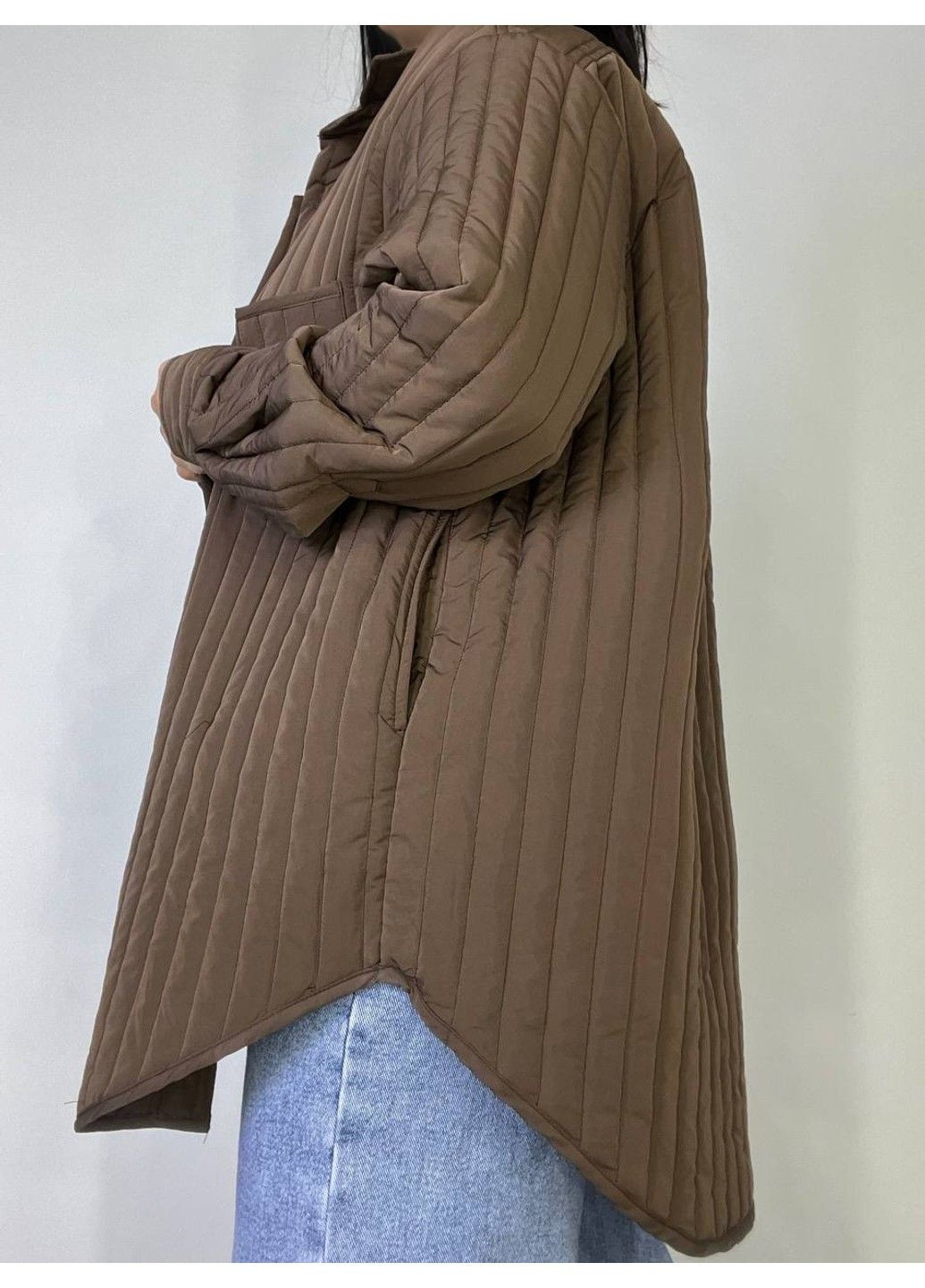 Коричнева демісезонна куртка жіноча 9089 сорочка подовжена оверсайз стьобана демісезонна one size Lady yep