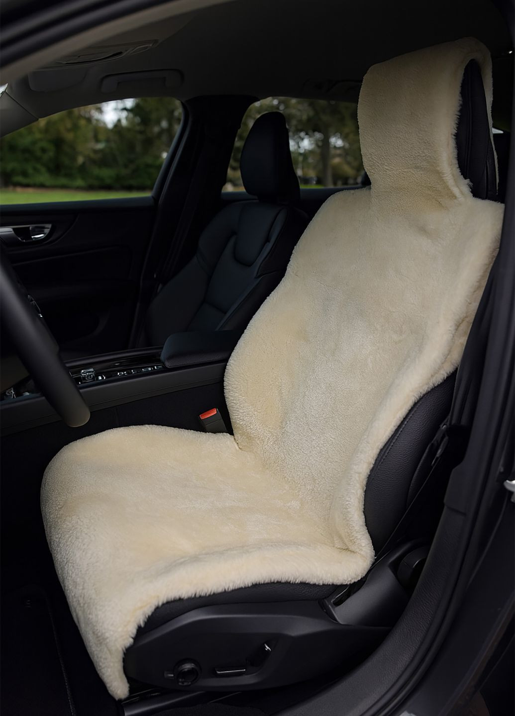 Накидка на сиденье автомобиля из натурального меха овчины (мутона) белая Olli (360406845)