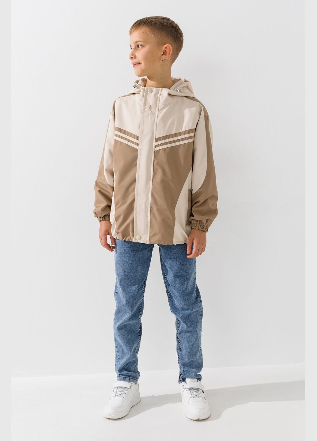 Бежевая демисезонная ветровка Dinomin
