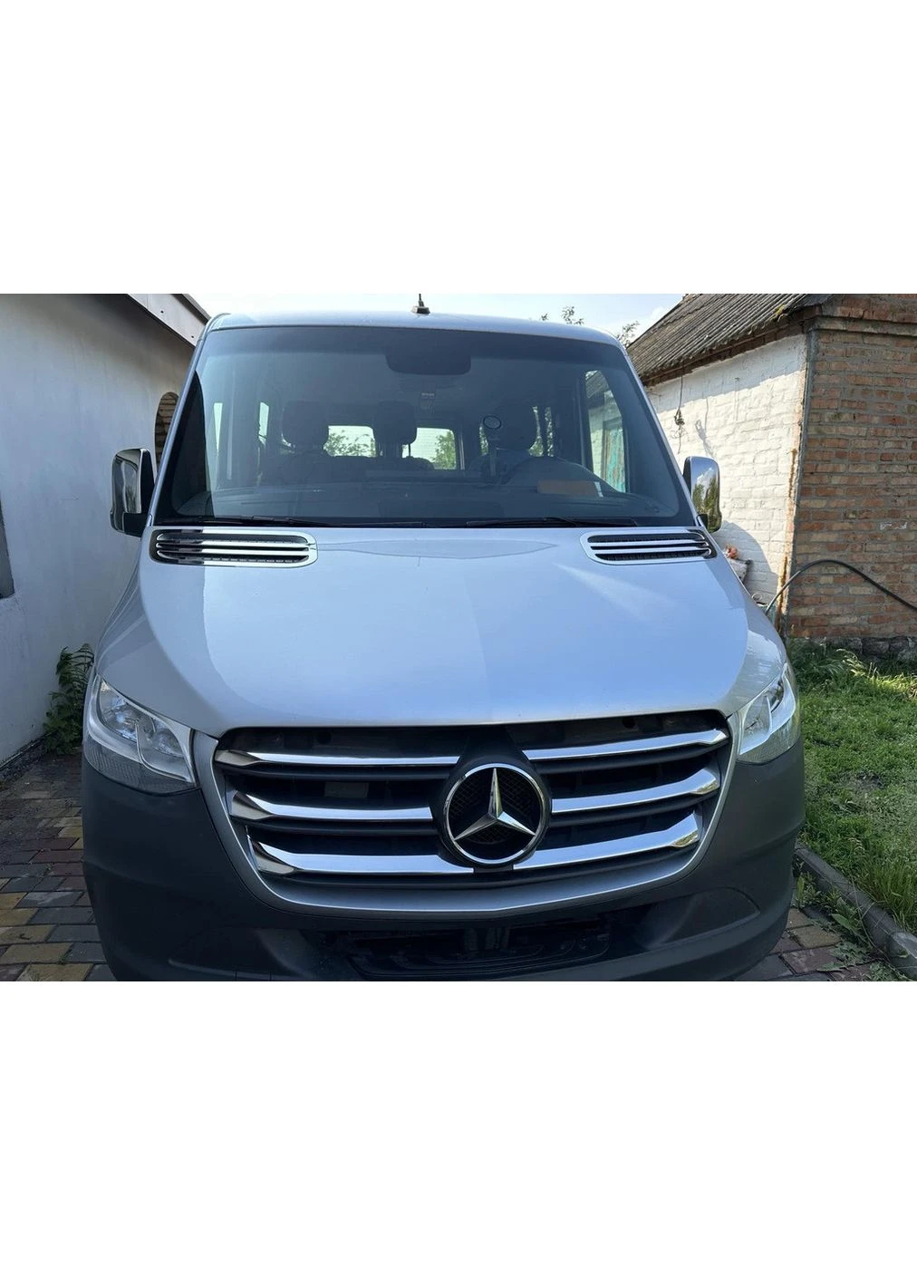 Накладки на решітку (широка модель, 6 шт) для Mercedes Sprinter W907/W910 2018- рр Omsa (389780766)