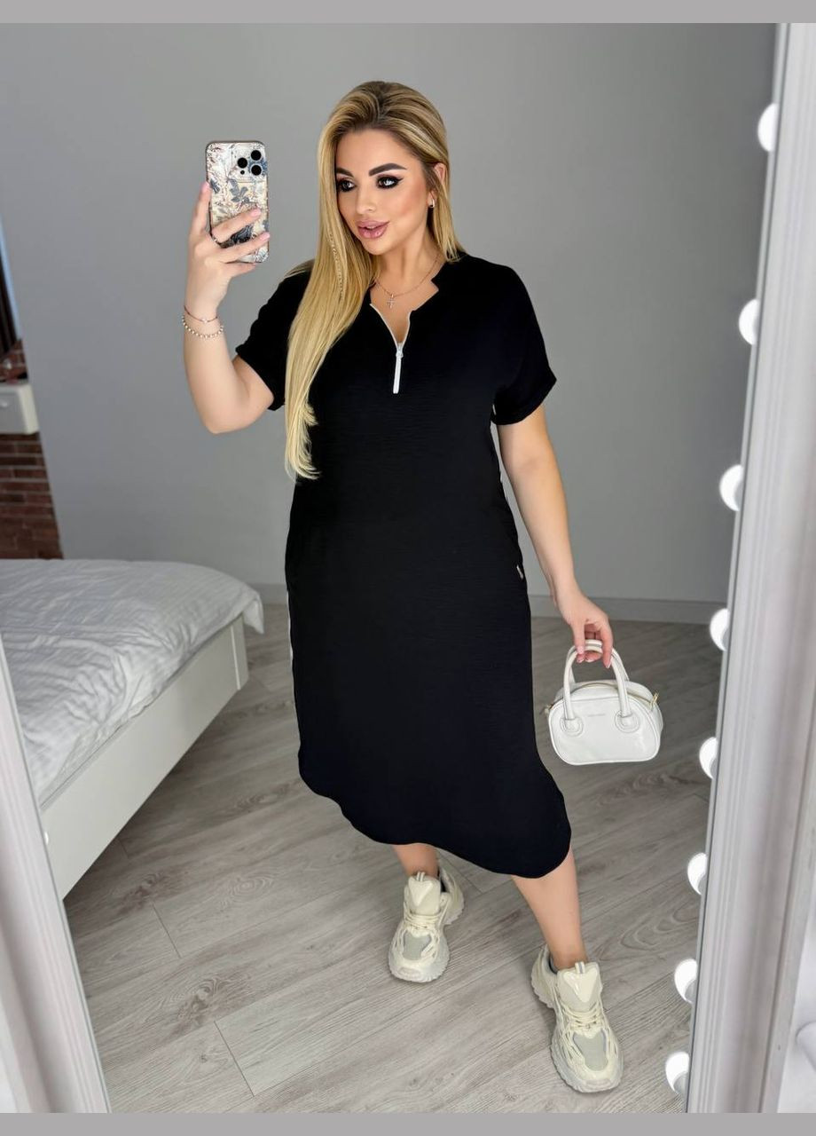 Чорна довга сукня вільного крою Україна з написами