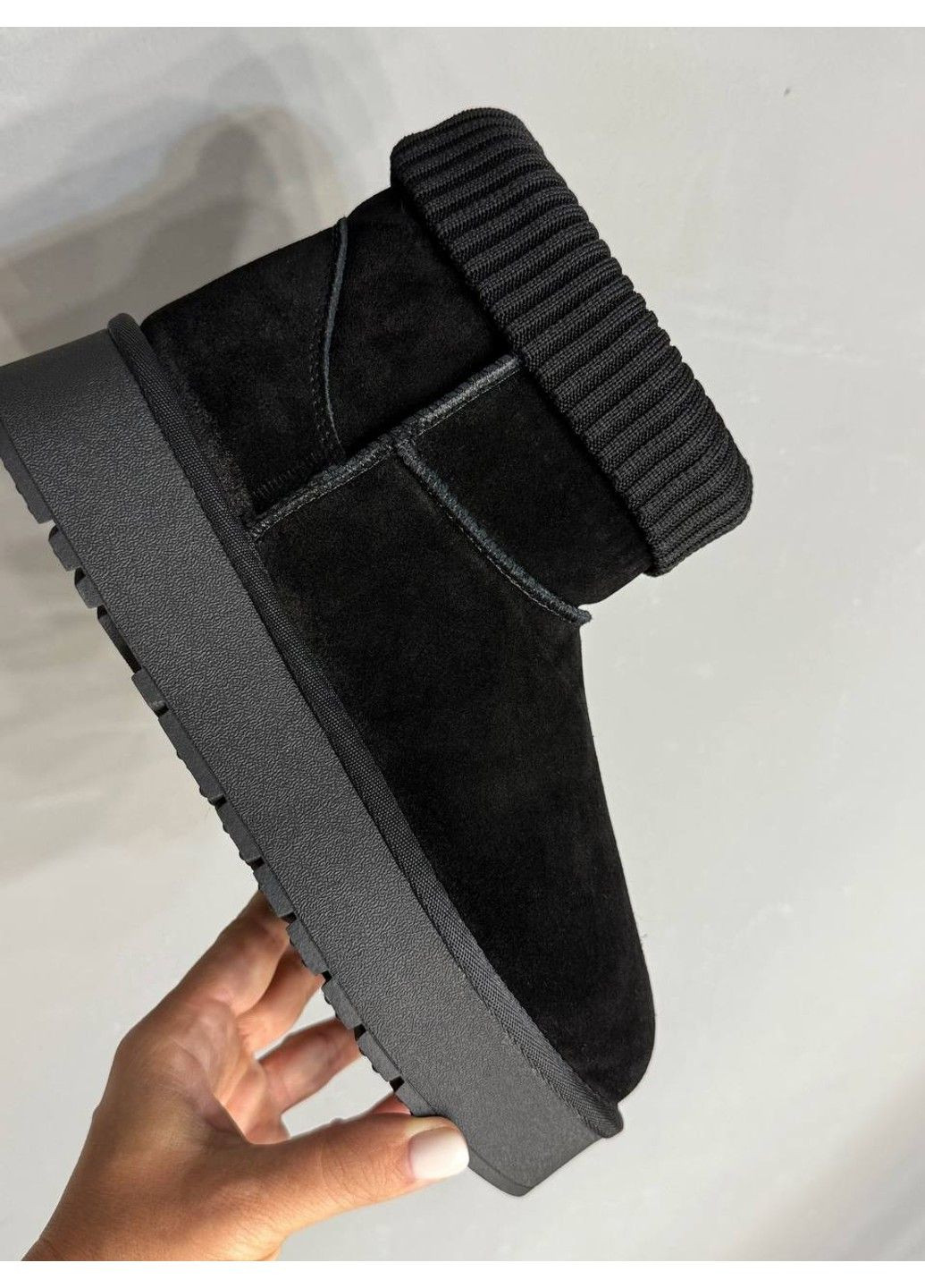 Уггі жіночі 56-1 з манжетом шкарпеткою на високій підошві чорні Hengji (357076051)