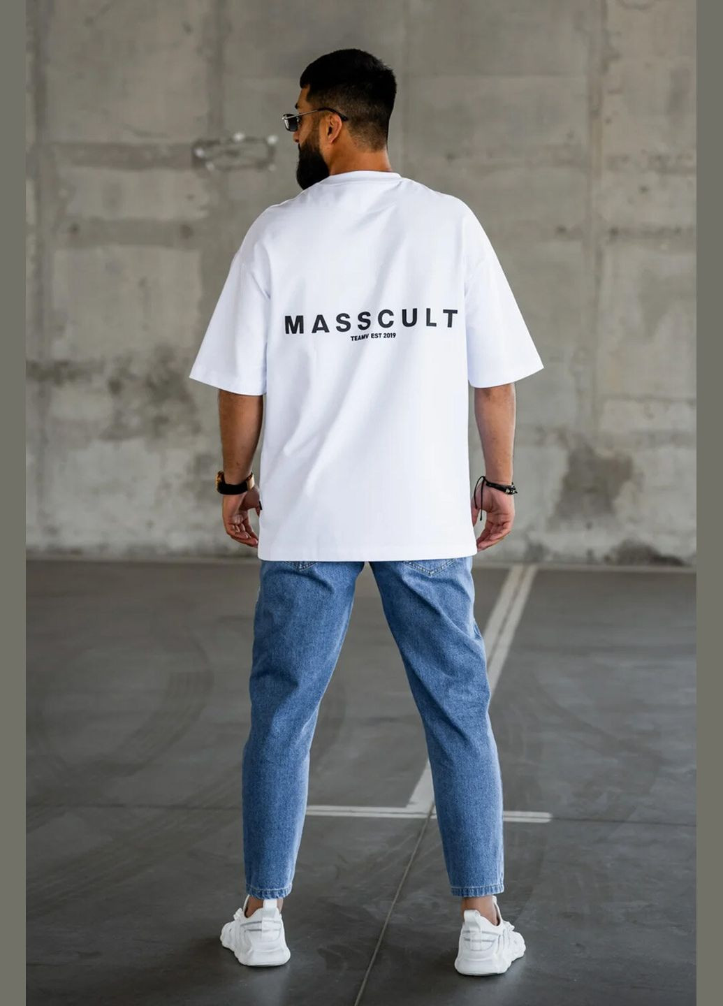 Біла чоловіча футболка оверсайз з принтом masscult біла Teamv