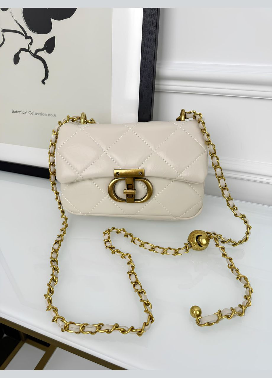 Сумочка через плече на довгому декоративному ланцюжку (молочна) No Brand (317364601)