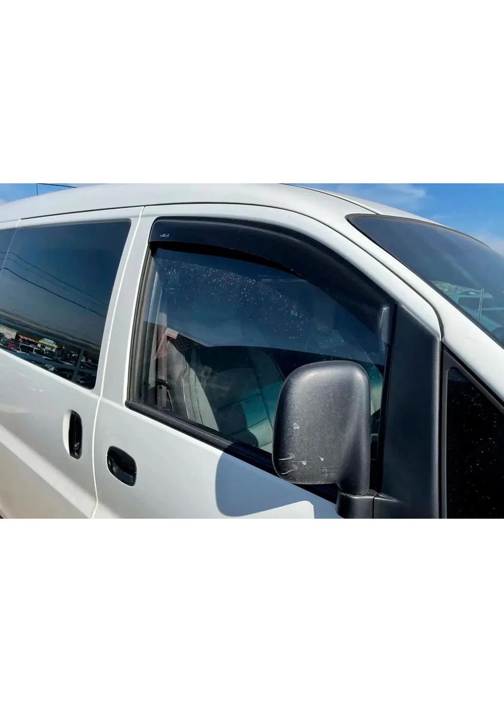 Вітровики (2 шт, ) для Hyundai H200, H1, Starex 1998-2007 рр Hic (389045883)