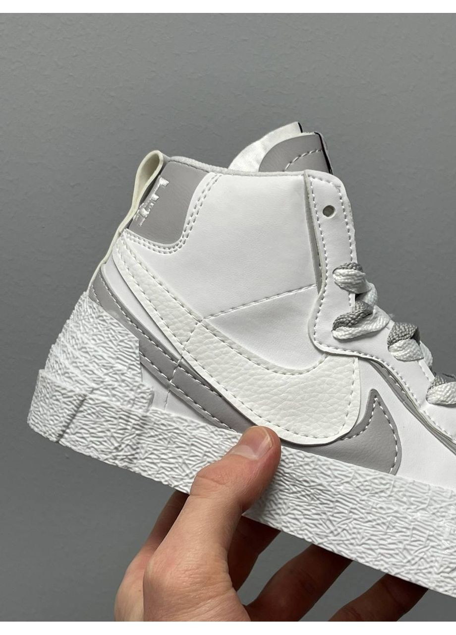Сірі Осінні кросівки чоловічі nike blazer mid x sacai grey white найк блейзер No Brand