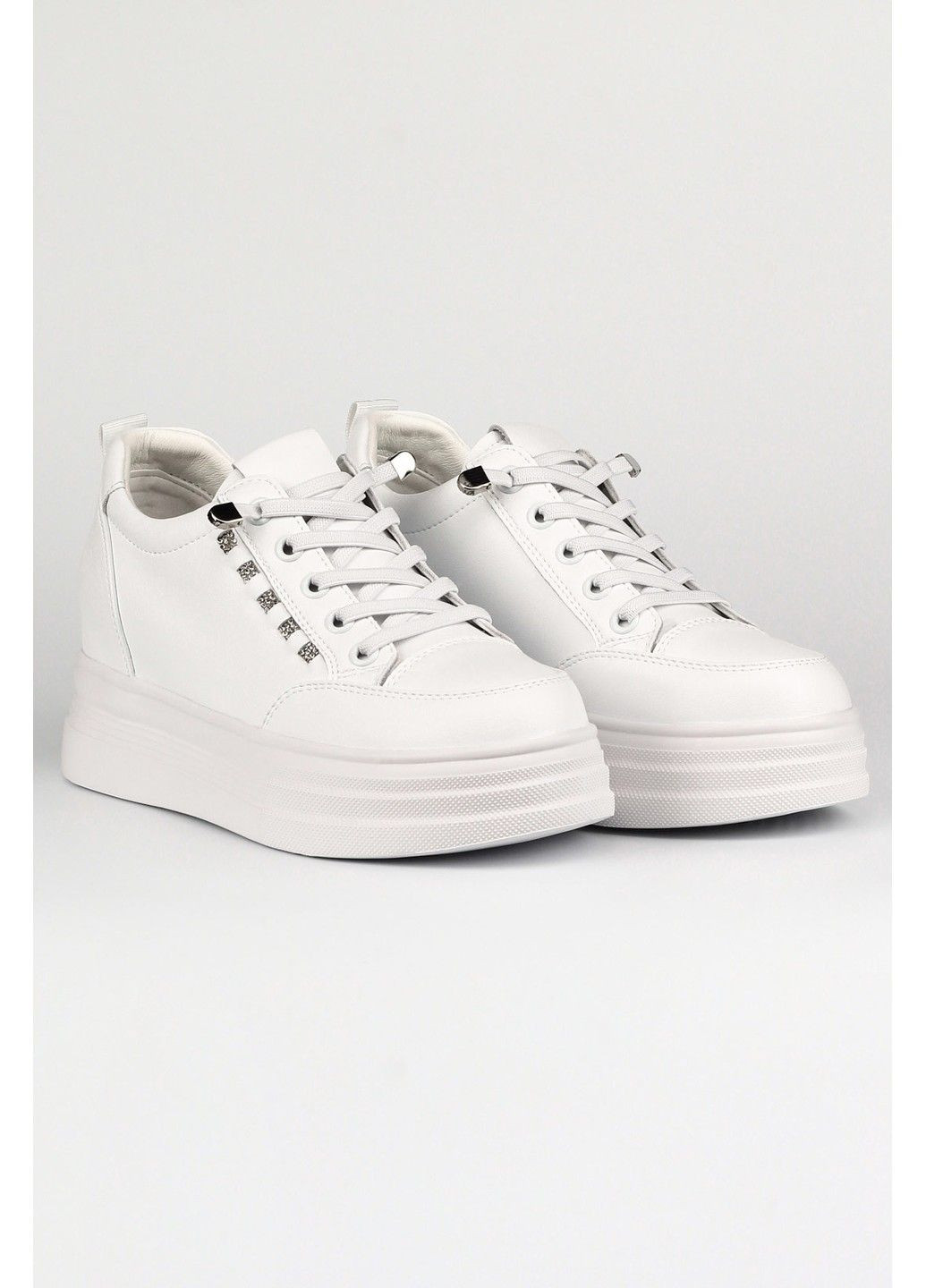 Женские кроссовки 1100286 Buts белые демисезоны (297438686)