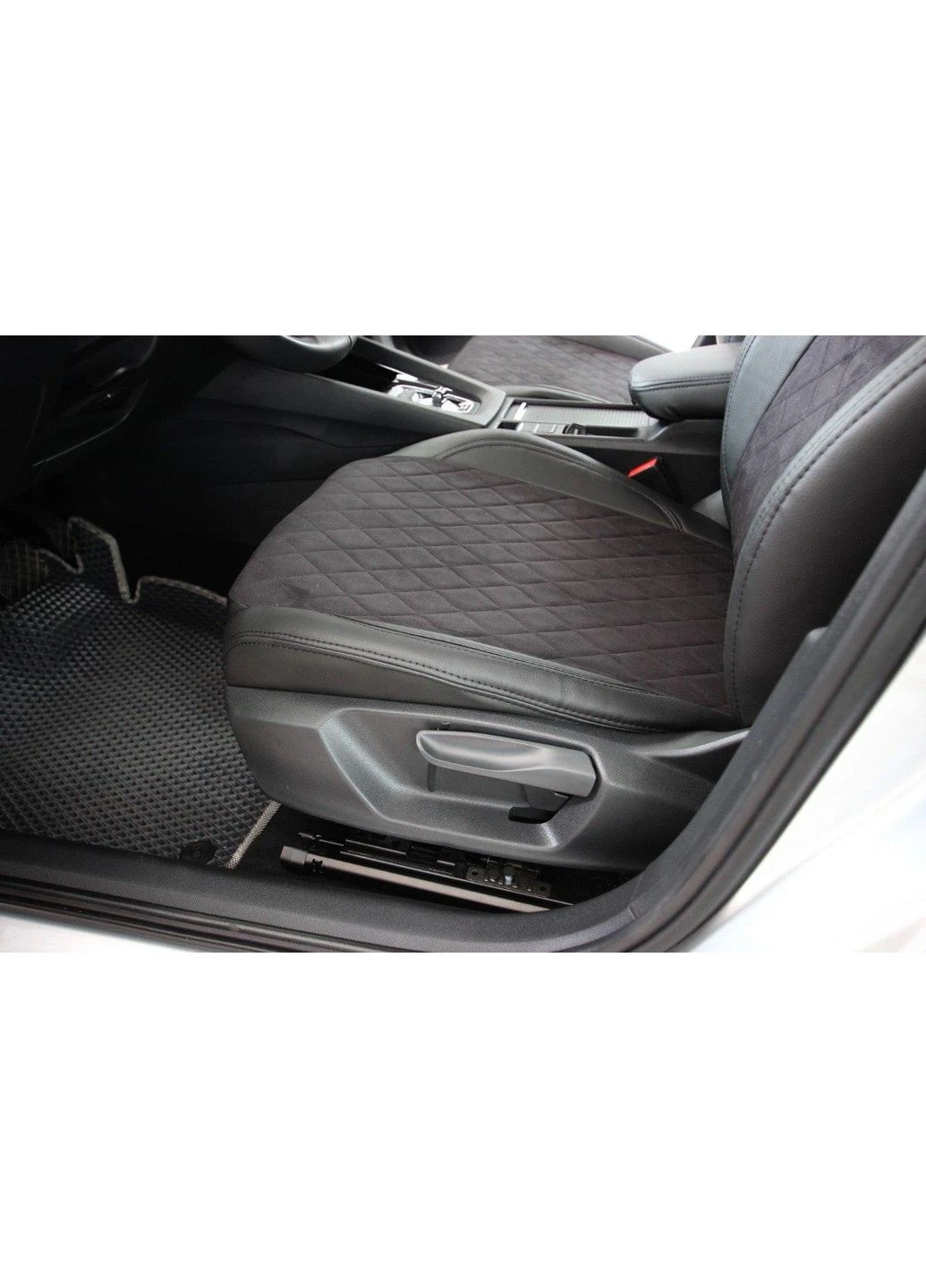 Авточехлы Skoda Octavia А8 (2020-2024) Liftback (Экокожа + Гантара) Чехлы в салон EMC ELEGANT (398178602)