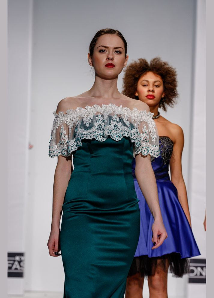 Зелена сукня жіноча Ut