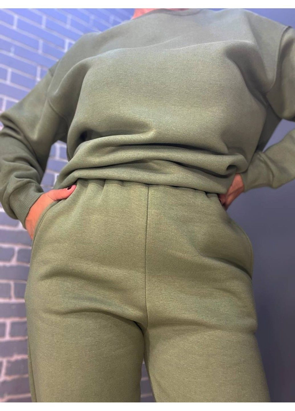 Костюм женский 24-13-14 простой брюки джогеры на резинке и свитшот оверсайз утепленный флис PEPPER MINT (304062625)