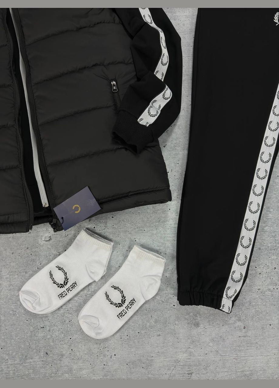 Чорний комплект fred perry жилет,кофта,штани,кепка,2 пари шкарпеток No Brand