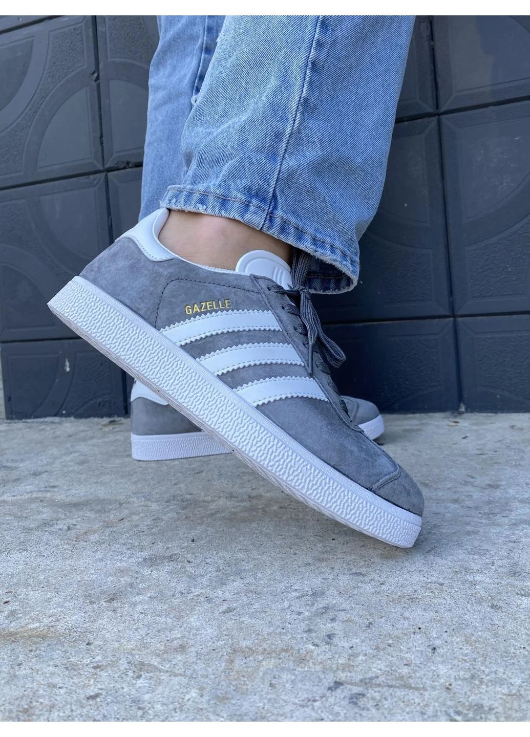 Белые летние кроссовки adidas gazelle grey white адидас газель No Brand