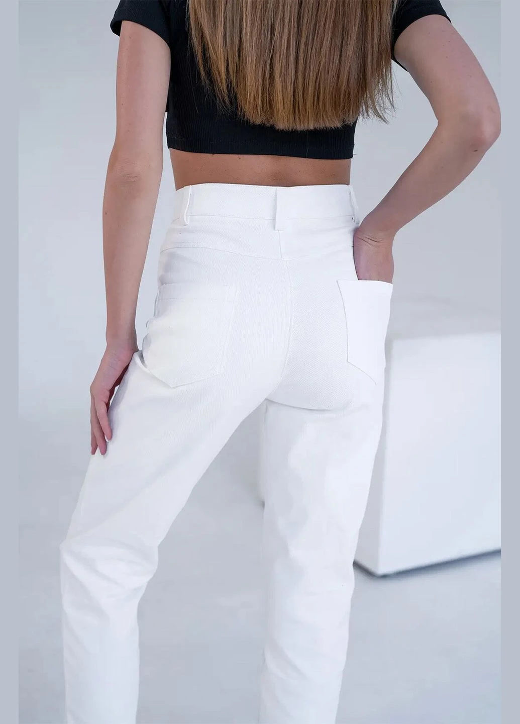Жіночі напівприлеглі штани MOM COTON TWILL Білі Teamv (316354937)