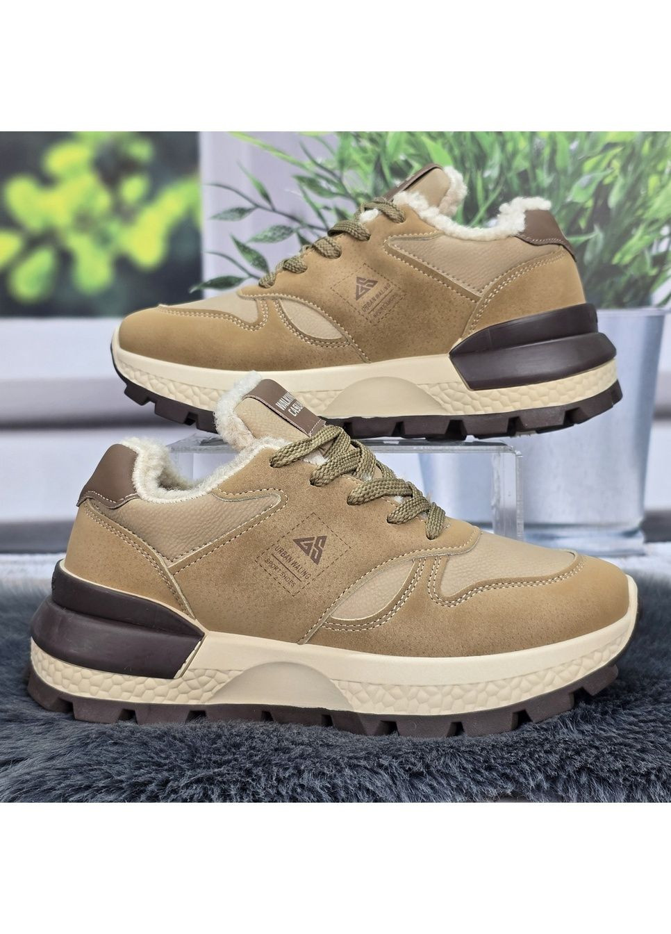 Зимние женские зимние кроссовки с искусственным мехом тедди Gipanis из искусственной кожи