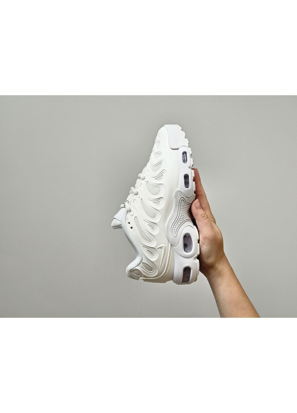 Кросівки жіночі Nike Air Max TN Plus Drift White | Найк Аір Макс ТН плюс білі No Brand білі демісезони (364087940)