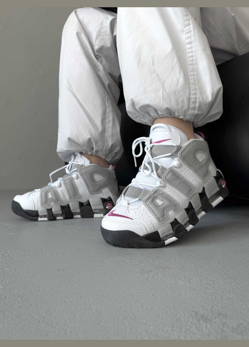Кроссовки женские и мужские Nike Air More Uptempo 96 White Grey Black | Найк Аир Море Аптемпо 96 белые No Brand белые демисезоны (339604433)