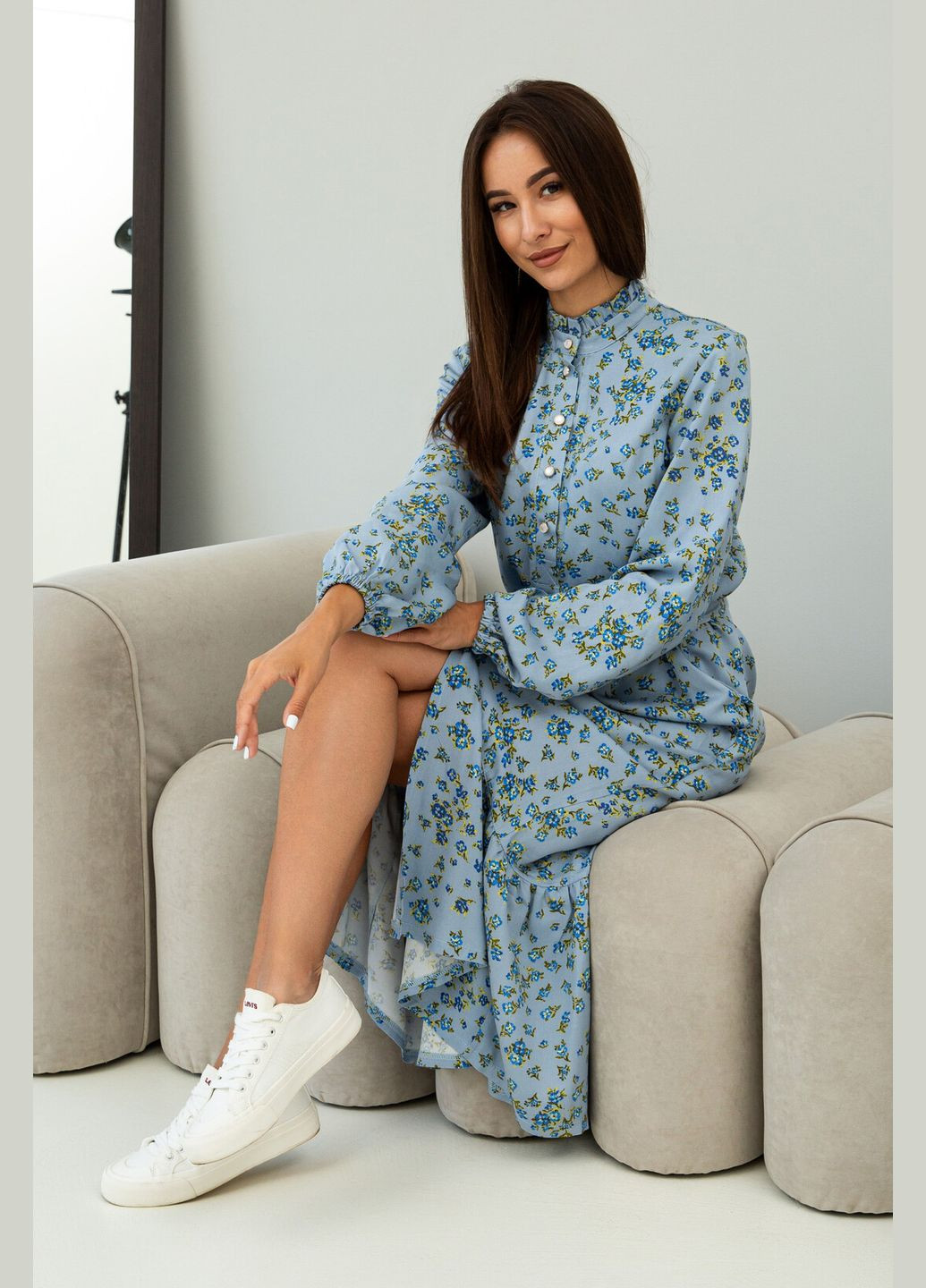 Блакитна повсякденний жіноча сукня вільного силуету з коміром з невеличким рюшем (су 1322) RiMari