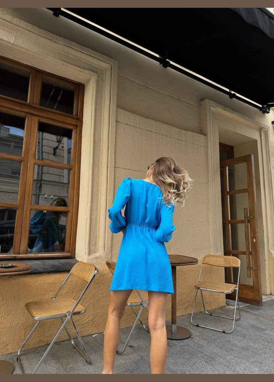 Блакитна ніжна літня сукня з декольте креп жатка No Brand