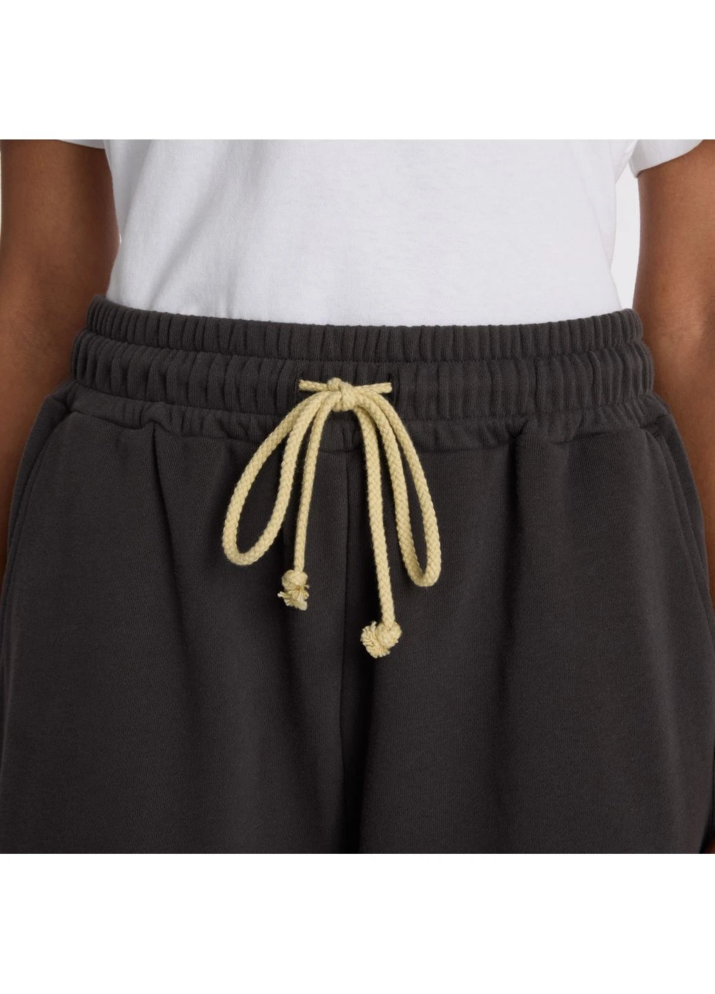 Жіночі темно-сірі Coastal Fleece Bermuda Short 42 (XS) (WB61H5V6ABR) New Balance WB61H5V6 (392840653)
