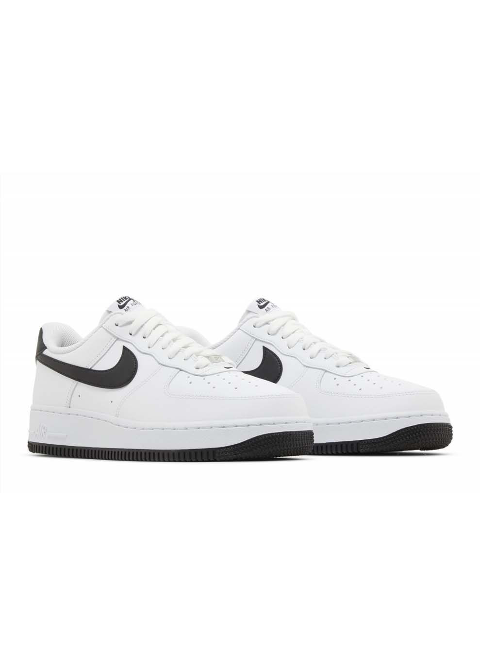 Білі Осінні чоловічі кросівки air force 1 07 білий Nike