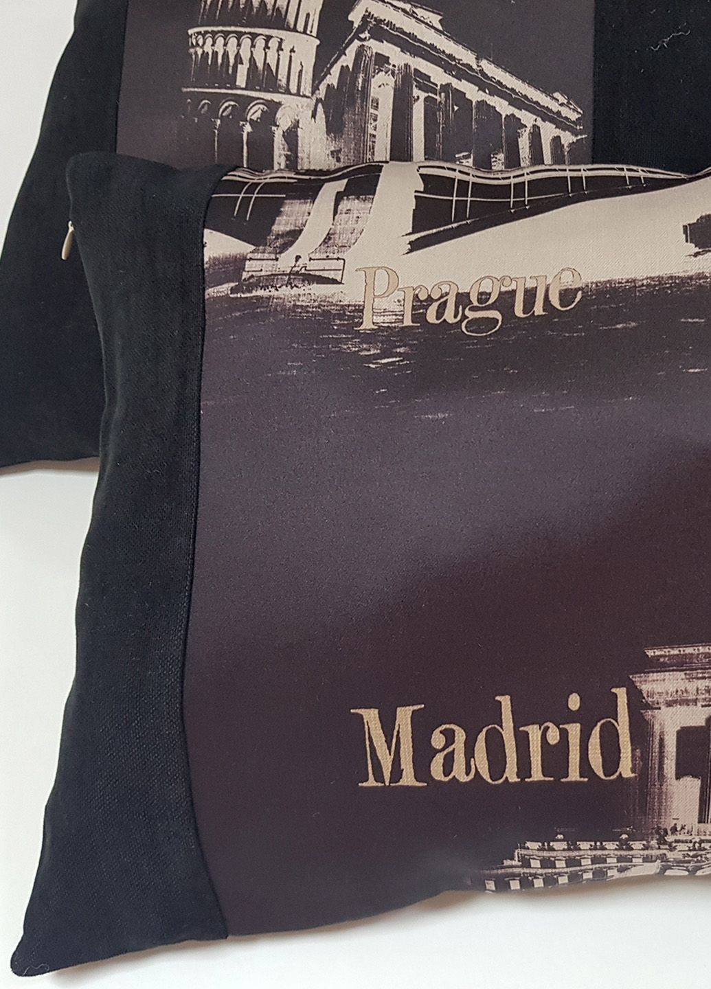 Комплект декоративных подушек 47х40см 1шт 44х39см 1шт 42х30см 1шт 38х30см 1шт черные и венге (п_0658) Firanka City (315034735)