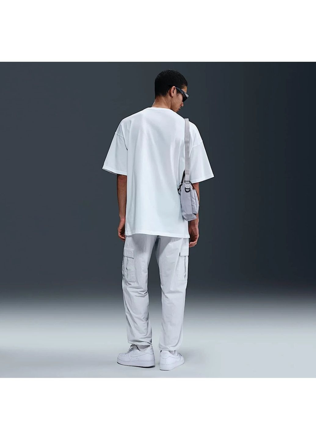 Біла футболка чоловіча basketball t-shirt white Nike