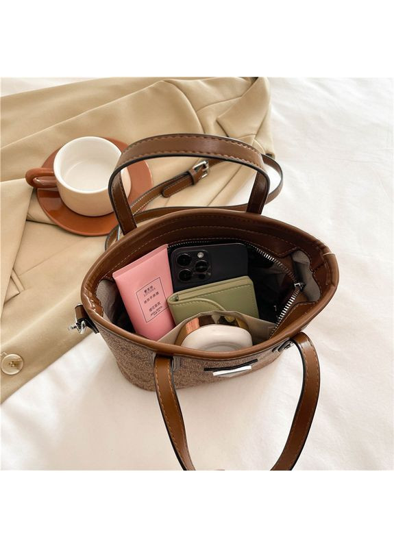 Жіноча сумка Guess 2038 молочна No Brand (367041092)