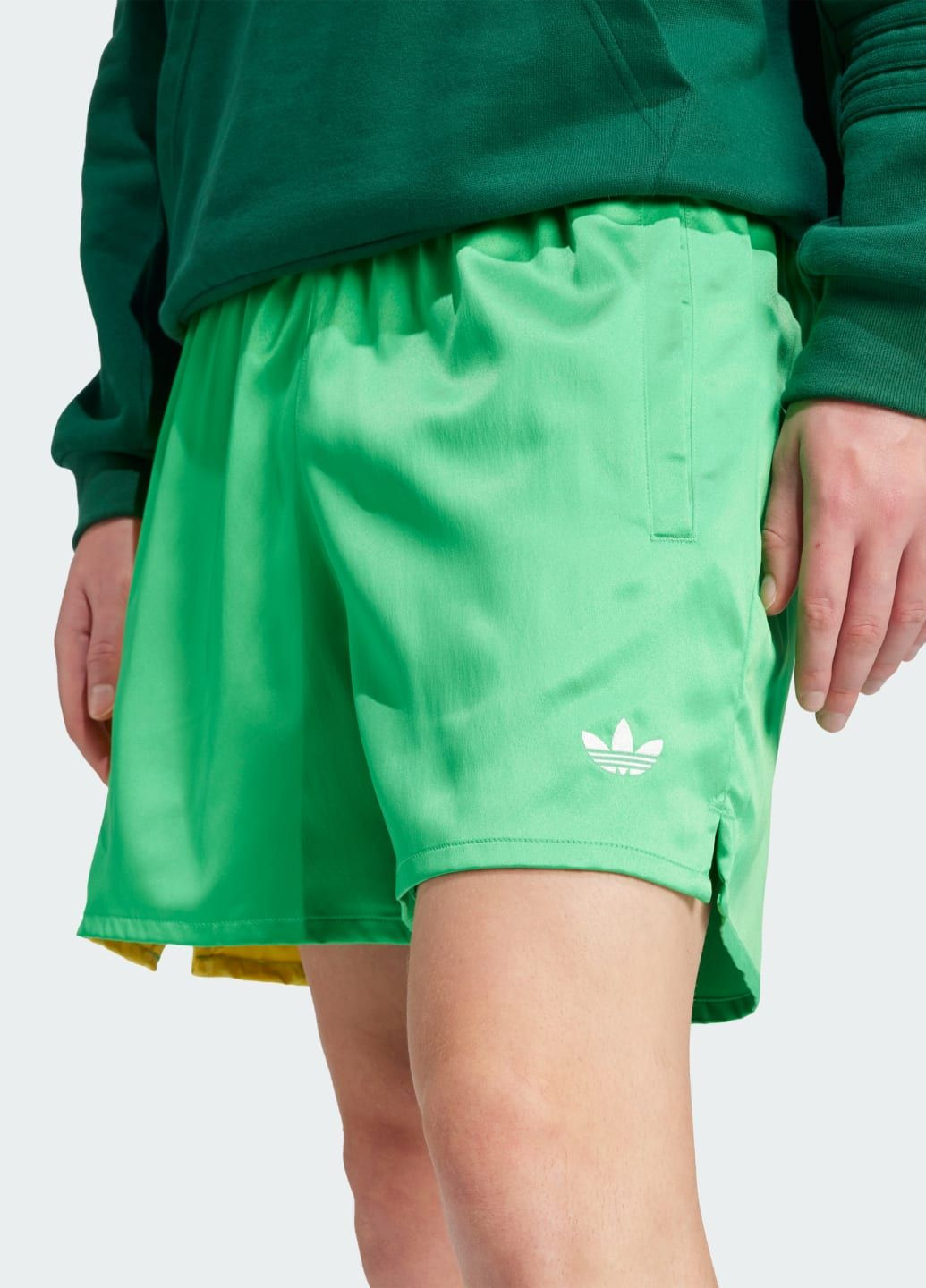 Шорты Q2 Monogram adidas (333142655)