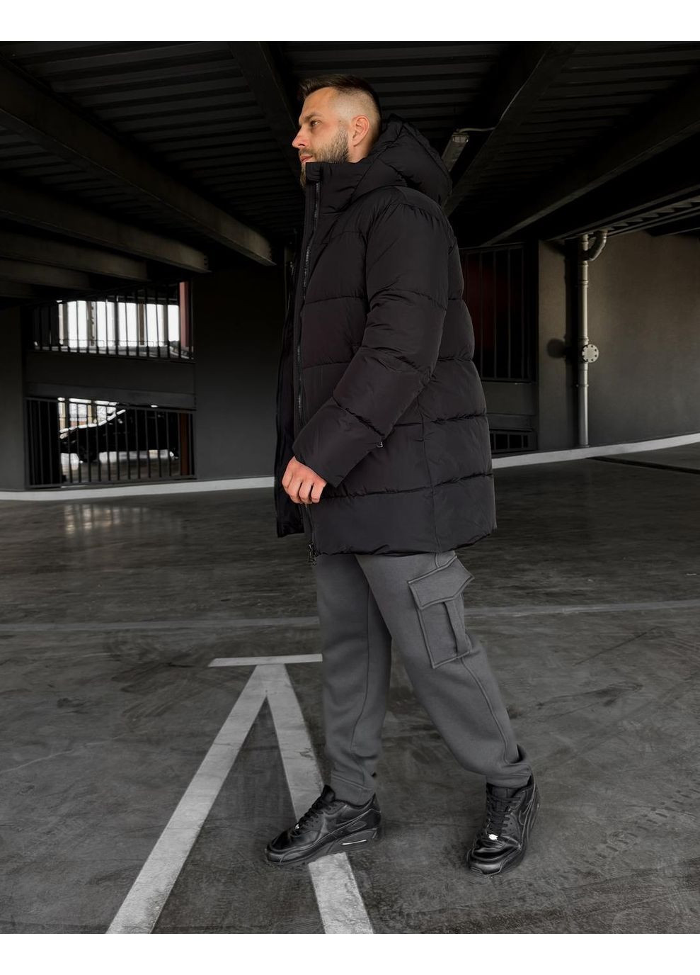 Черная зимняя зимняя куртка удлиненная на пухе No Brand