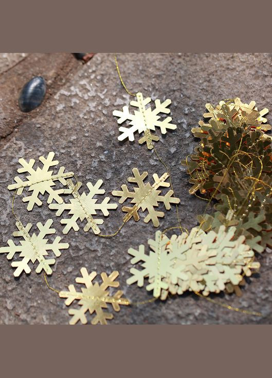 Гирлянда из снежинок новогодняя на нитке 4 м 5 см золотистый Jannet Гірлянда (307931976)